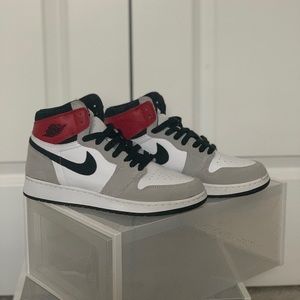 Nike Air Jordan 1 Retro High OG Smoke Grey